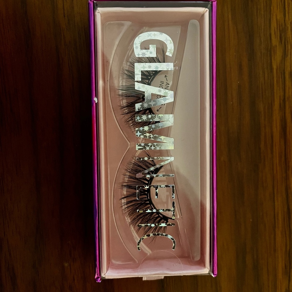 GLAMNETIC VACAY Magnetic Lashes NEW - Picture 4 of 4